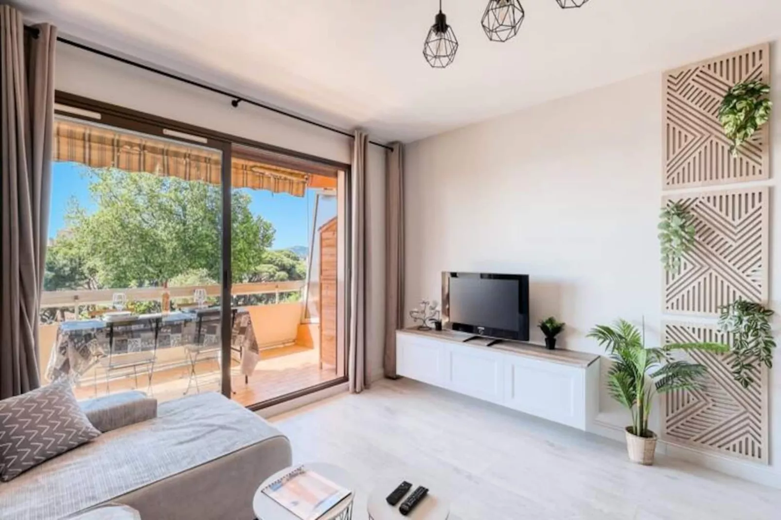 Résidence ✨ Le Diamant Du Soleil • Vue Mer • Neuf • Centre-ville & Parking 🌴-Untagged