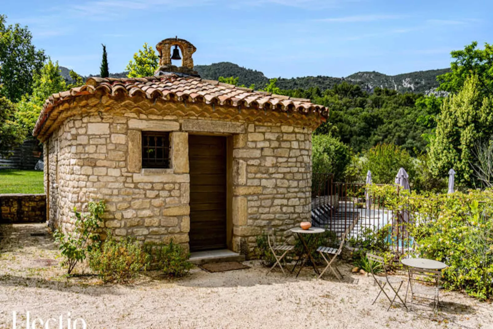 Loggia 7 Cypr&egrave;s | R&eacute;sidence Les Petitons-Nicht zugeordnet