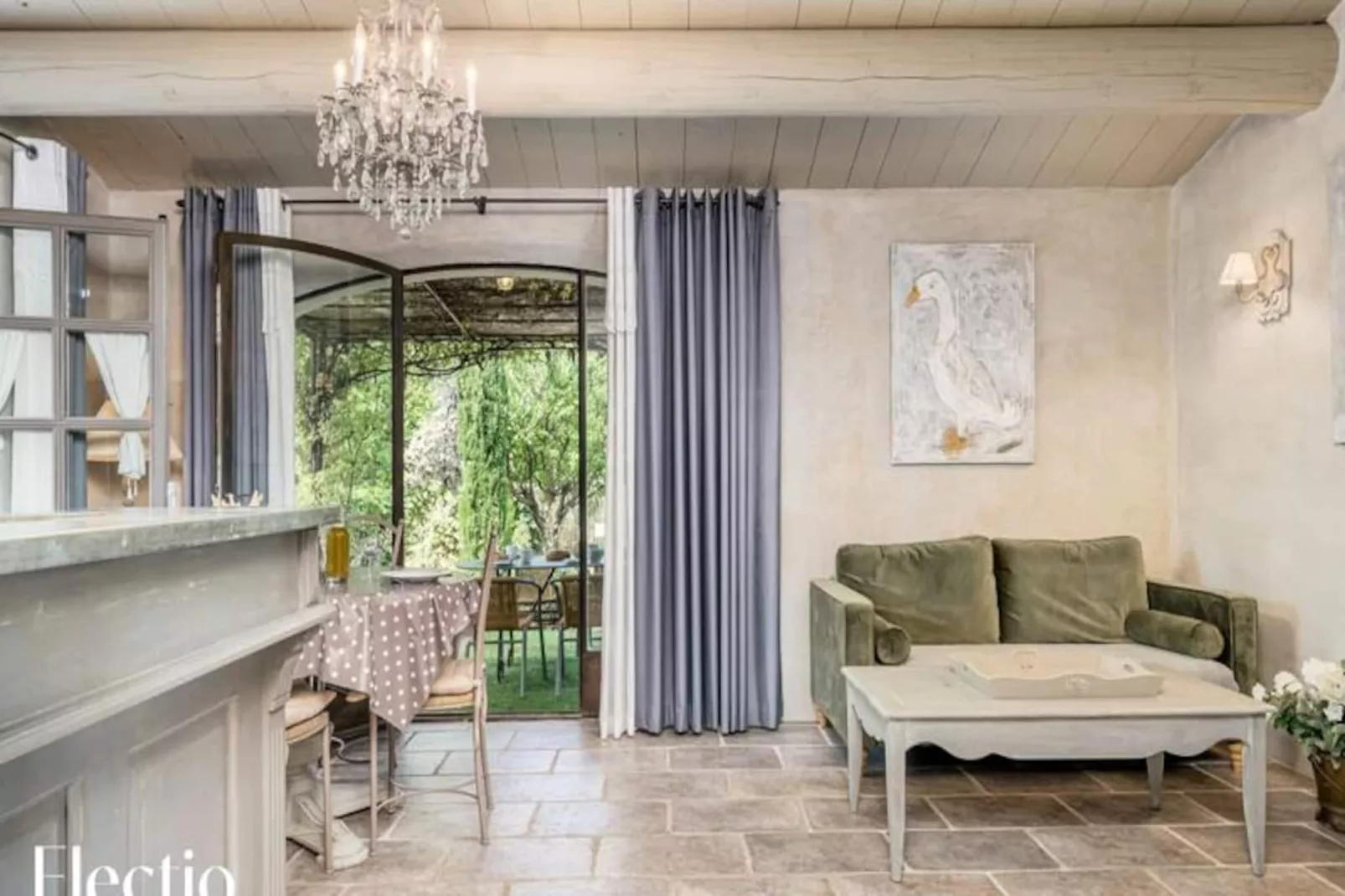 Loggia 5 Rosier | R&eacute;sidence Les Petitons-Untagged