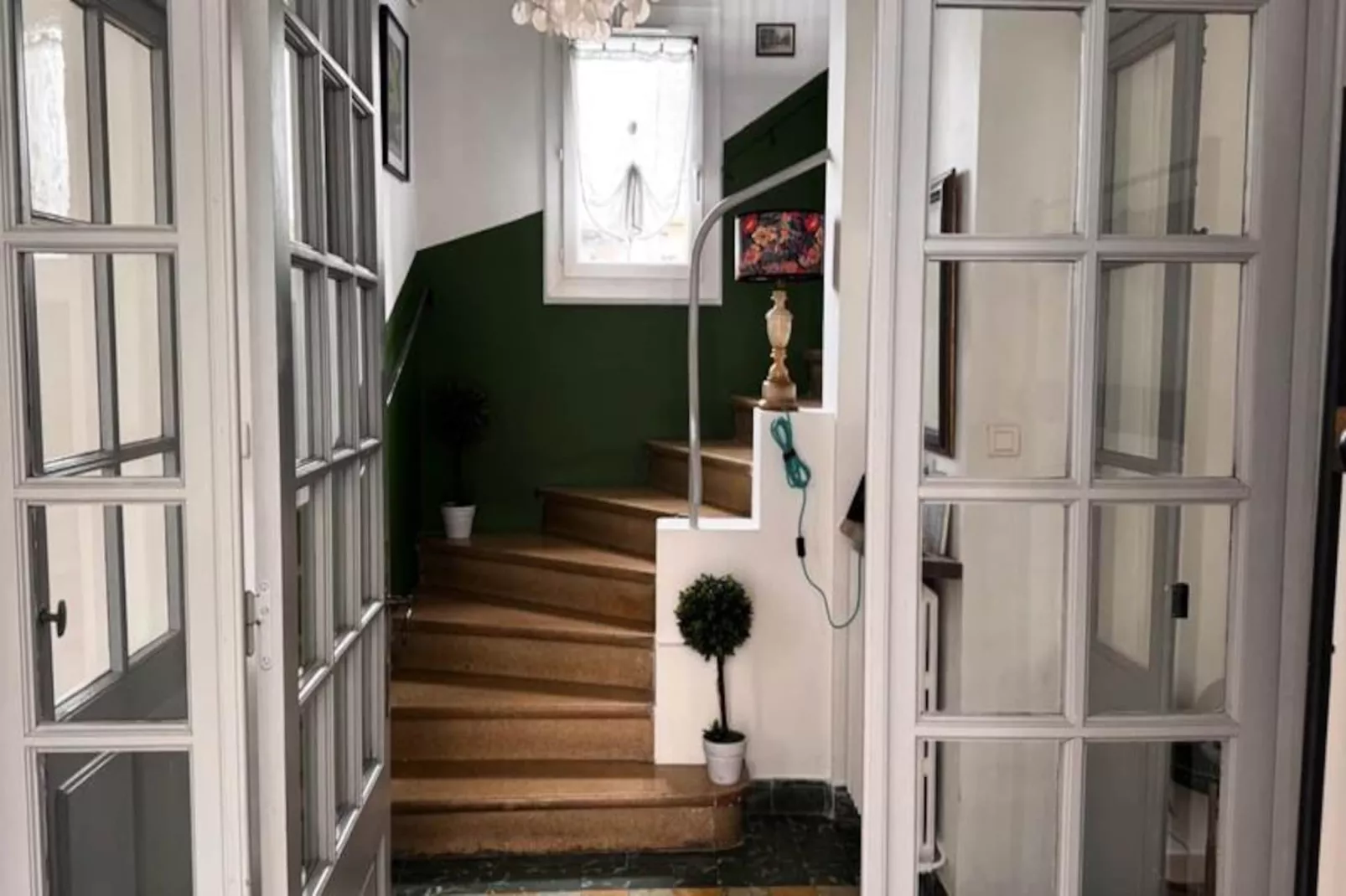 Elivi : Maison De Ville Avec Jardin &agrave; Deux Pas Du Centre Historique-Non tagué