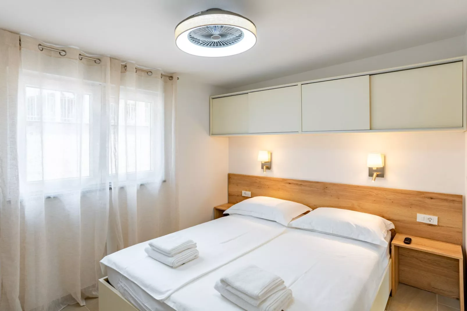 Apartments Arti Homes Rab Banjol - Two Bedroom Apartment With Terrace (Arti 3)-Schlafzimmer