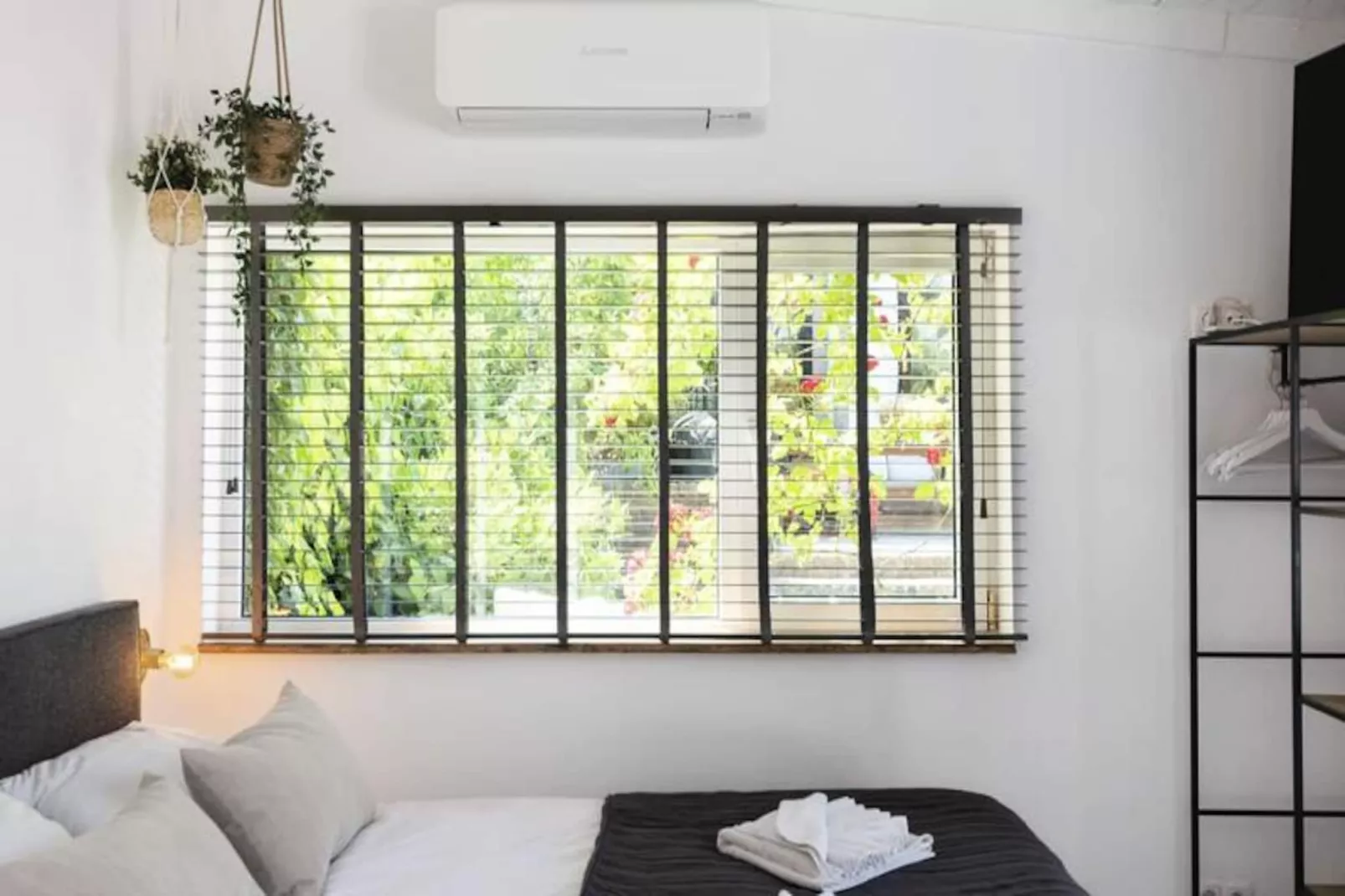 Little Beach House-Non tagué