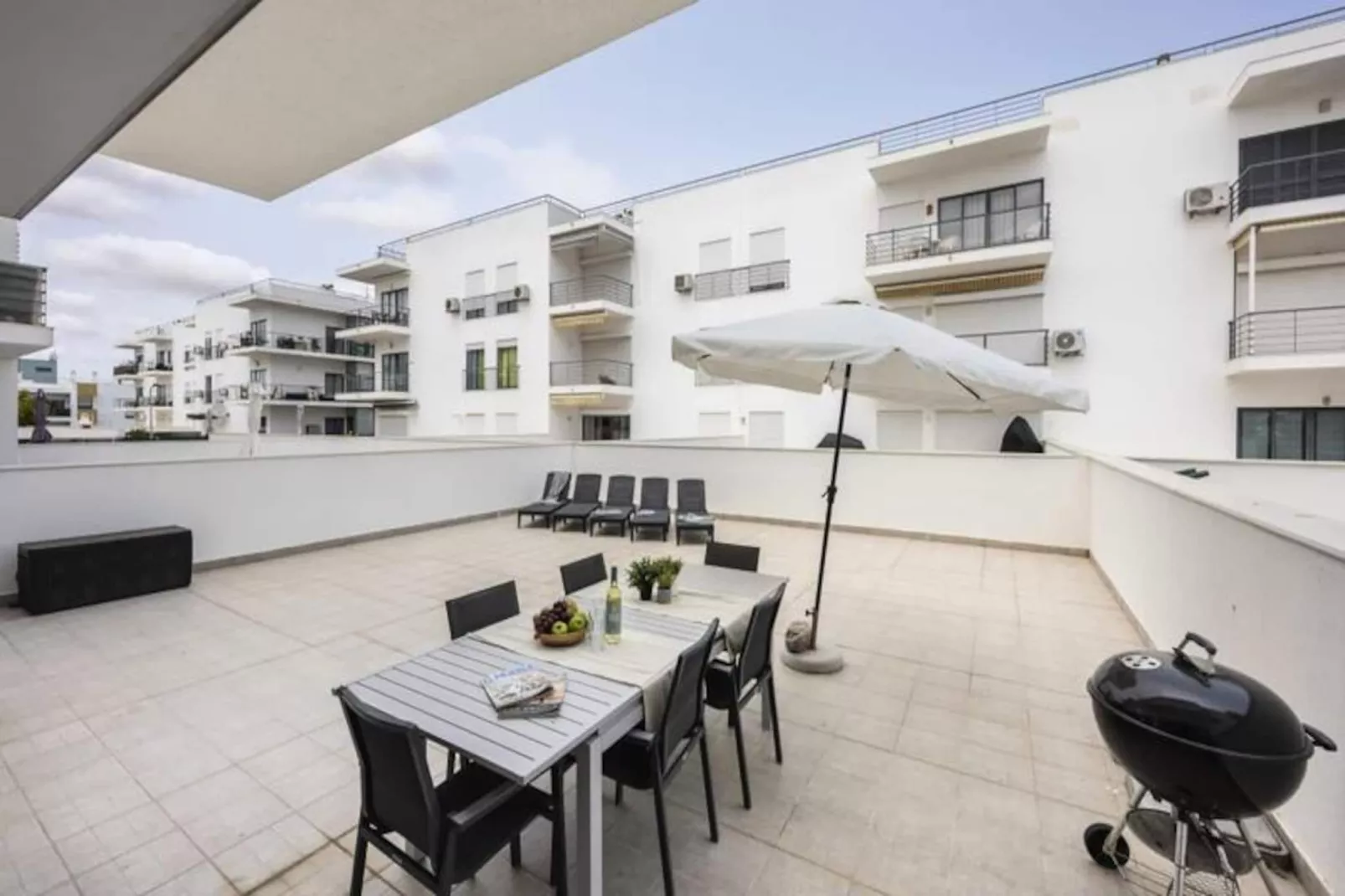 Art-inspired Modern Apartment T3-Non tagué