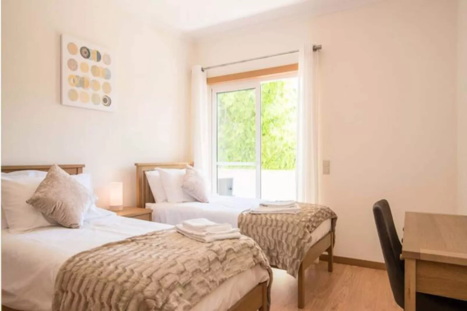 Central Modern 2-bed Apartment Arma&ccedil;&atilde;o De Pera-Nicht zugeordnet