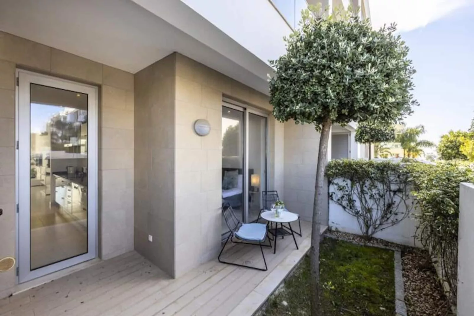 Zentuni Ocean Front-Nicht zugeordnet