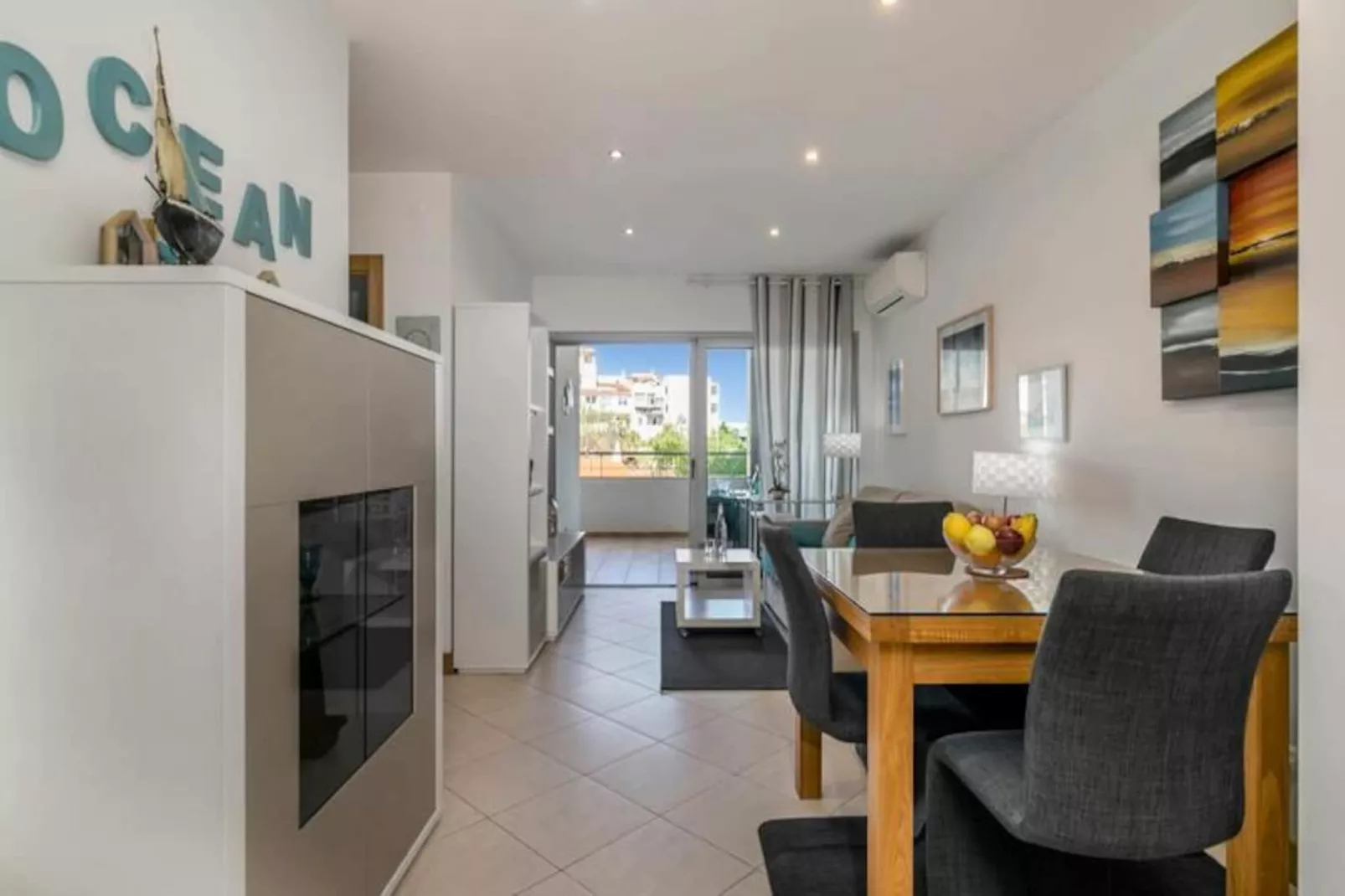 Apartment Henri-Non tagué