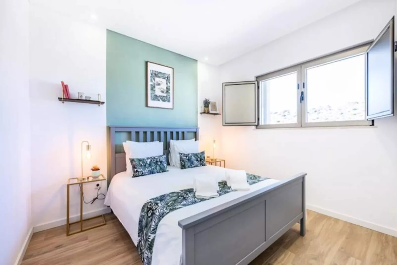 The Kuuyi Suite - Burgau-Untagged