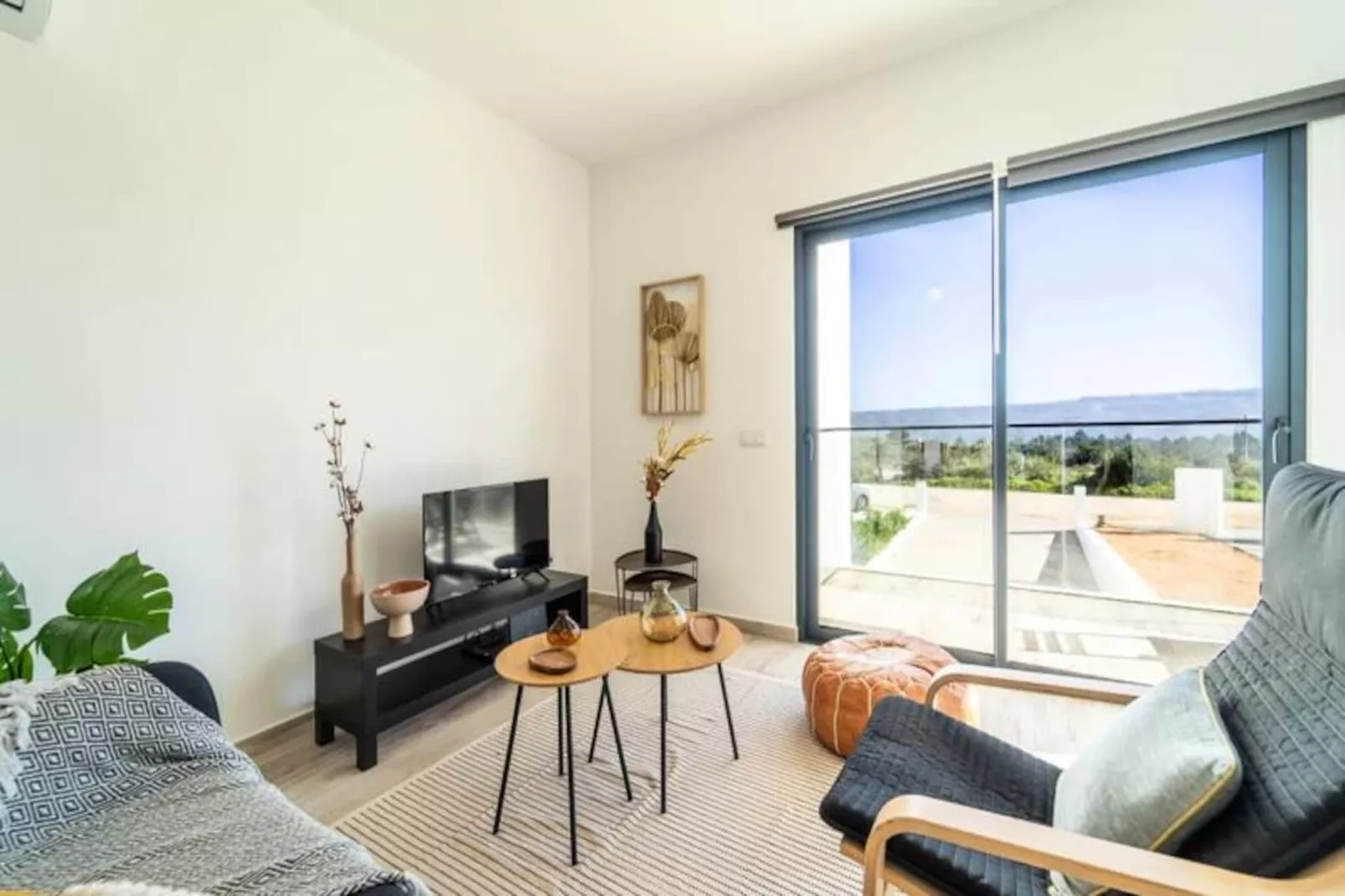 Apartment Nascer Do Sol-Untagged