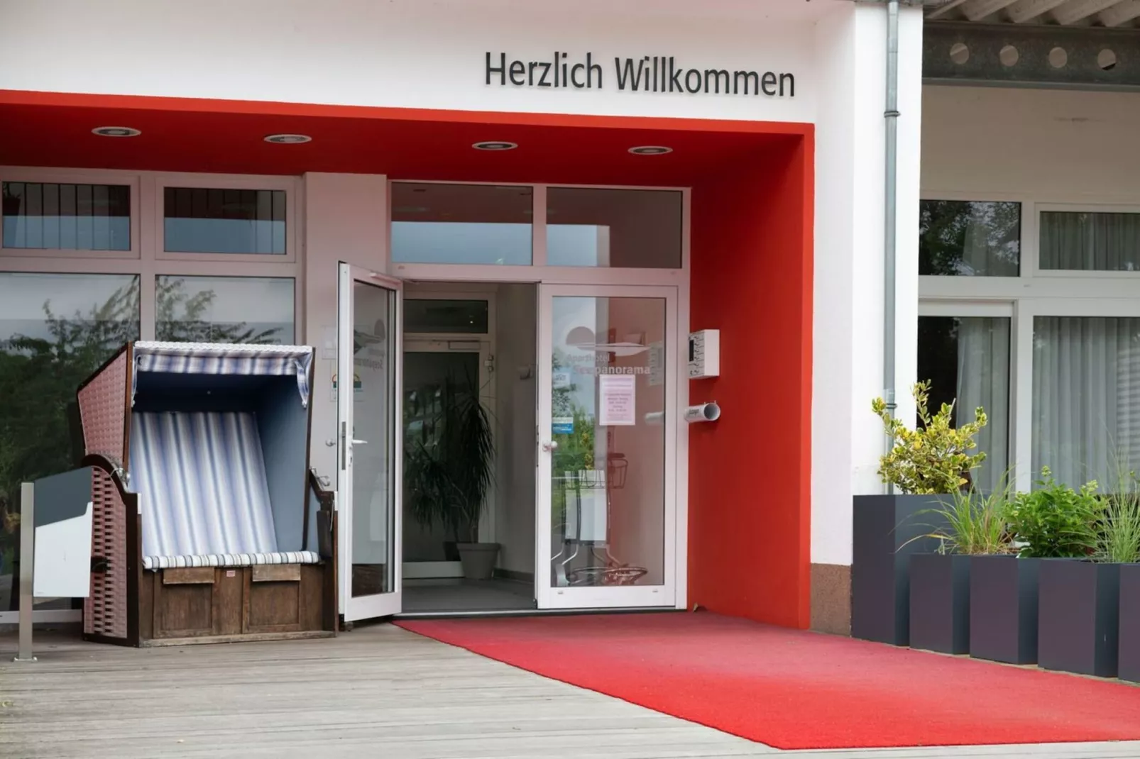 Strandläufer Classic 212-Hall & reception