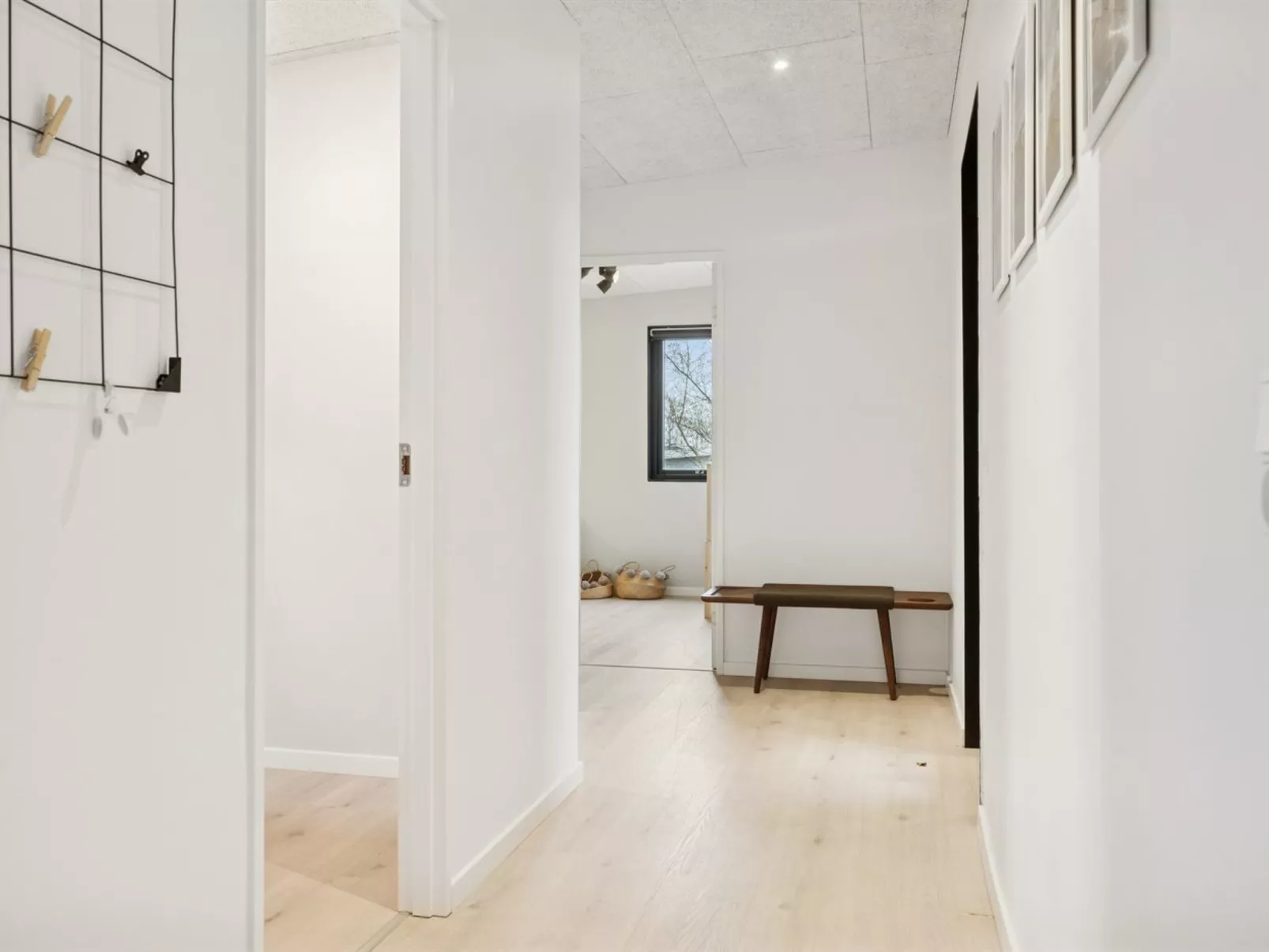 "Emelina" - 300m from the sea-Drinnen