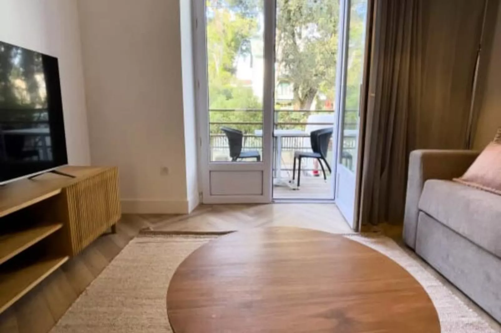 Maison R&eacute;gent & Spa - A L'ombre Des Pins-Non tagué