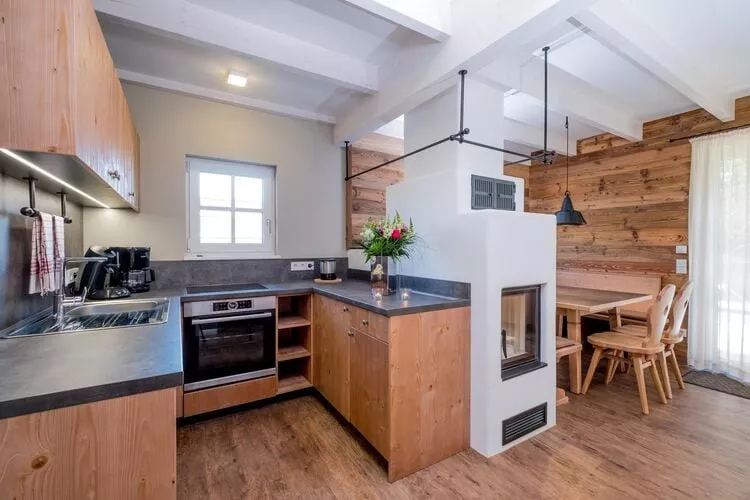 Premium Lodge Plus 4 Erw 2 Kinder-Kitchen