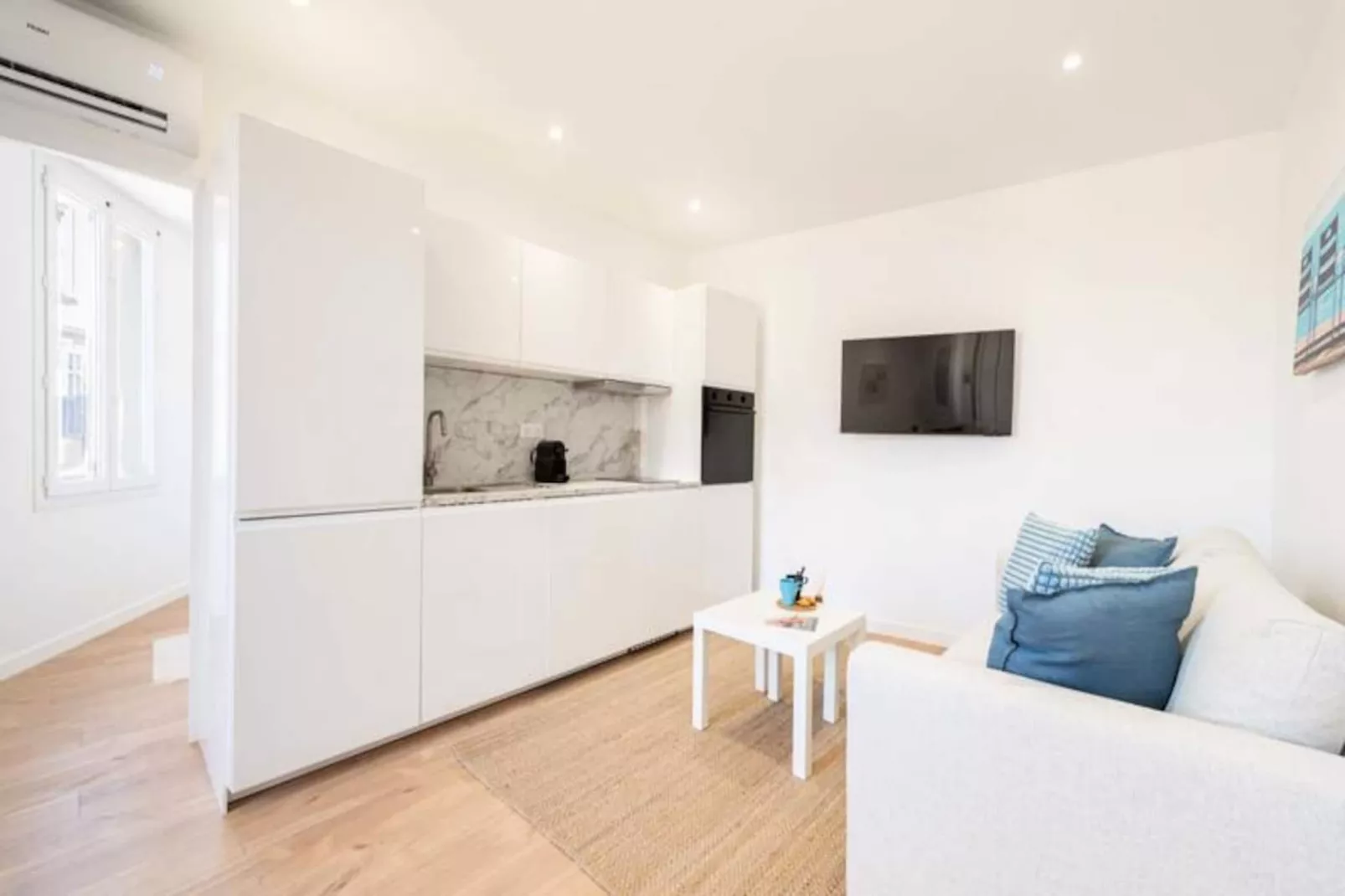 Résidence Cannes 2p Proche Centre-Untagged