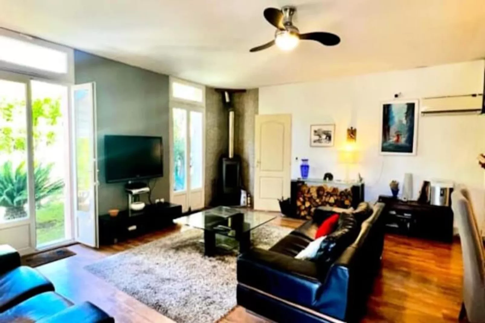 Résidence Maison De Vacances Au Centre-ville D'antibes Avec Piscine Priv&eacute;e-Untagged