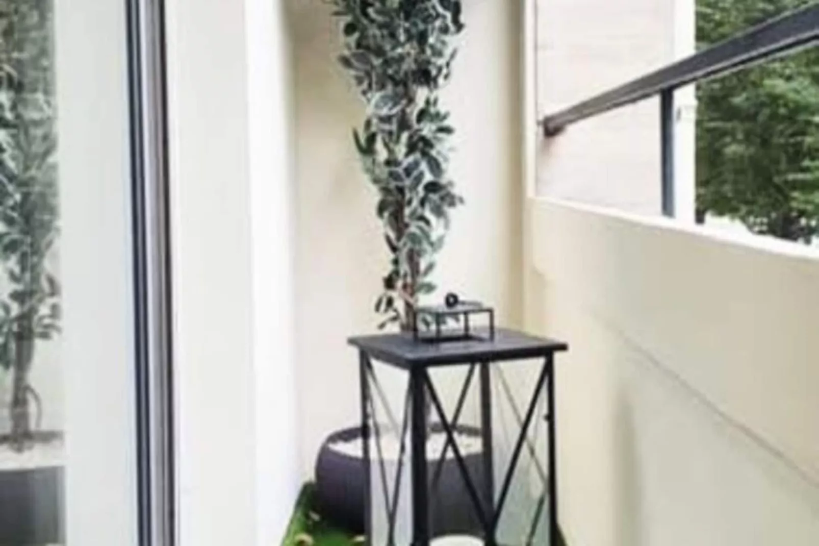 🦋 The Butterfly - Standing ****-Nicht zugeordnet