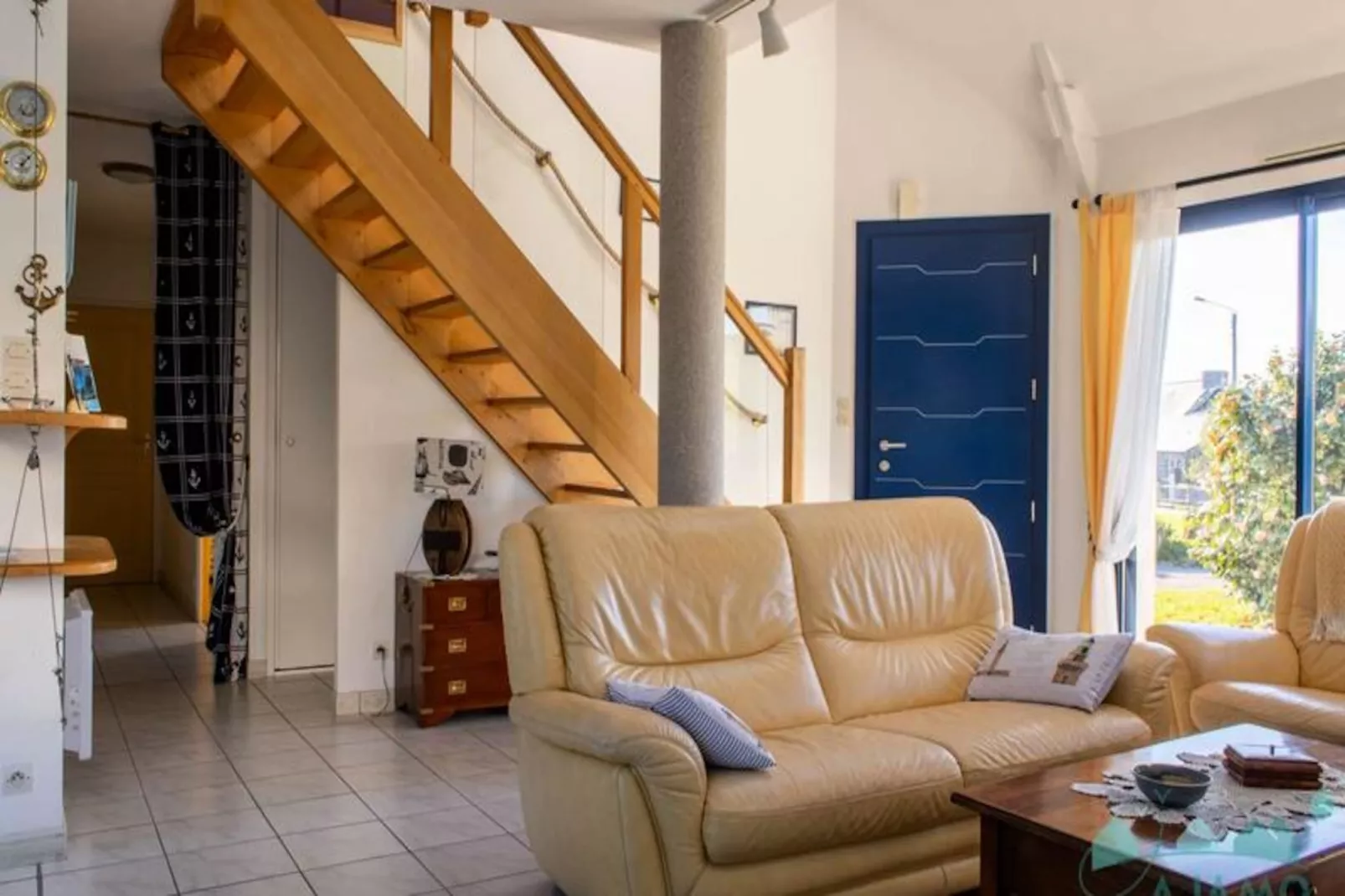 Résidence 305-frehel-Non tagué