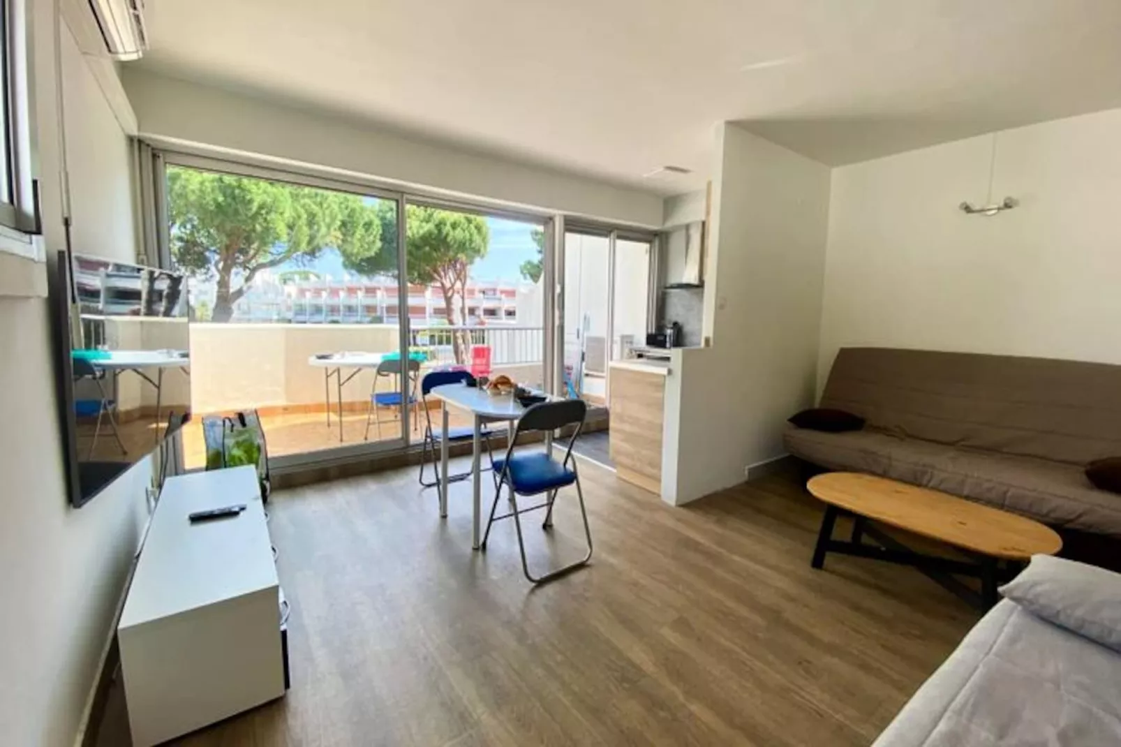 Résidence Le Saint Louis - Studio Terrasse Proche De La Plage-Untagged