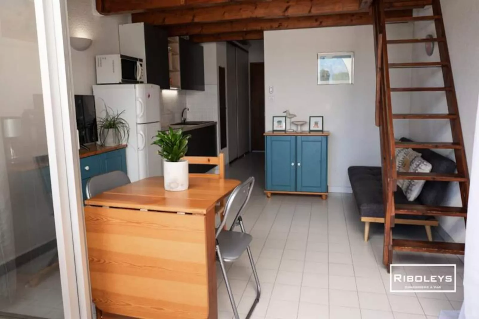 Appartement Climatis&eacute; &agrave; 100m De La Plage-Untagged