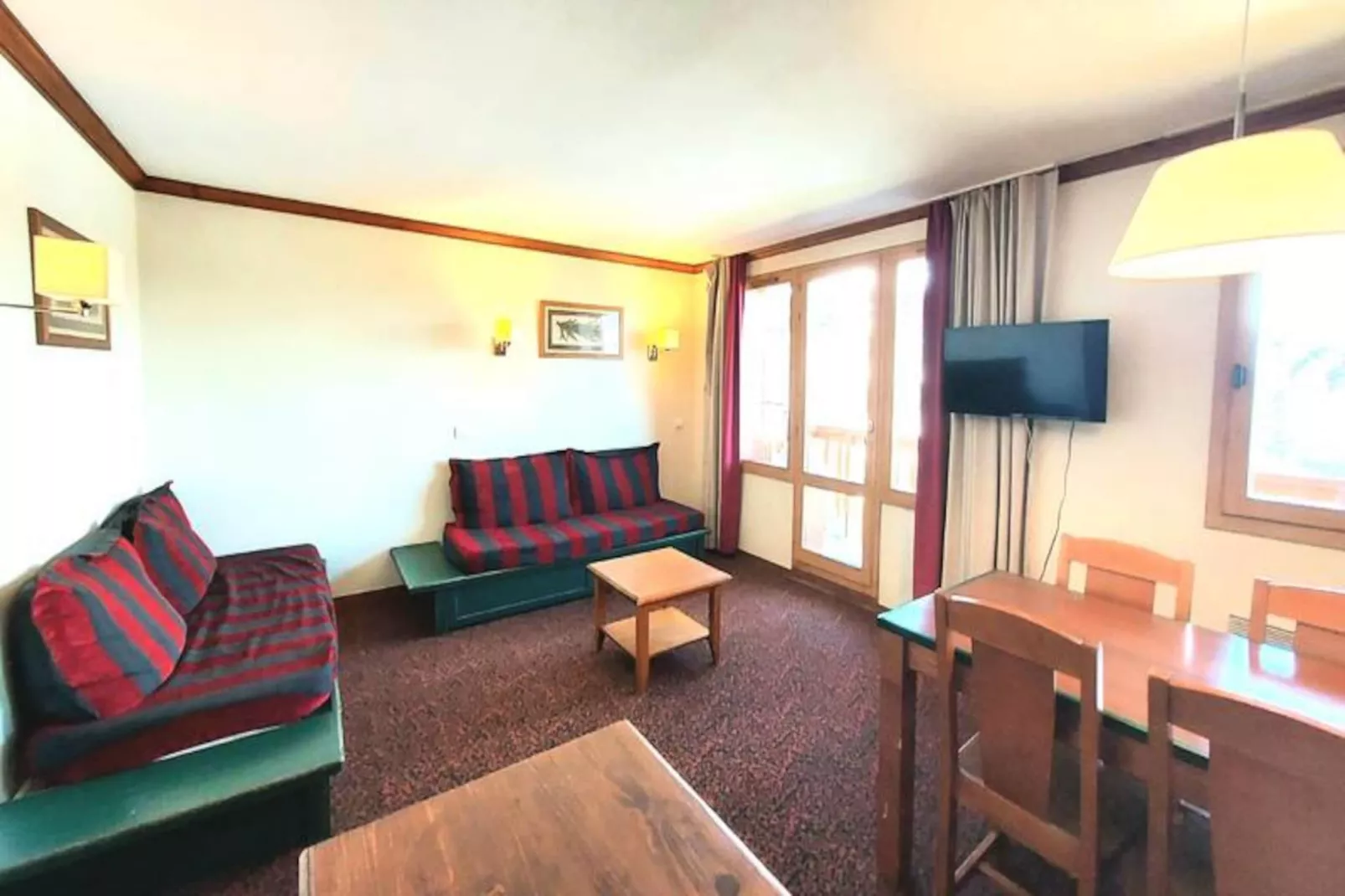 Résidence Le Mont Soleil A-Non tagué