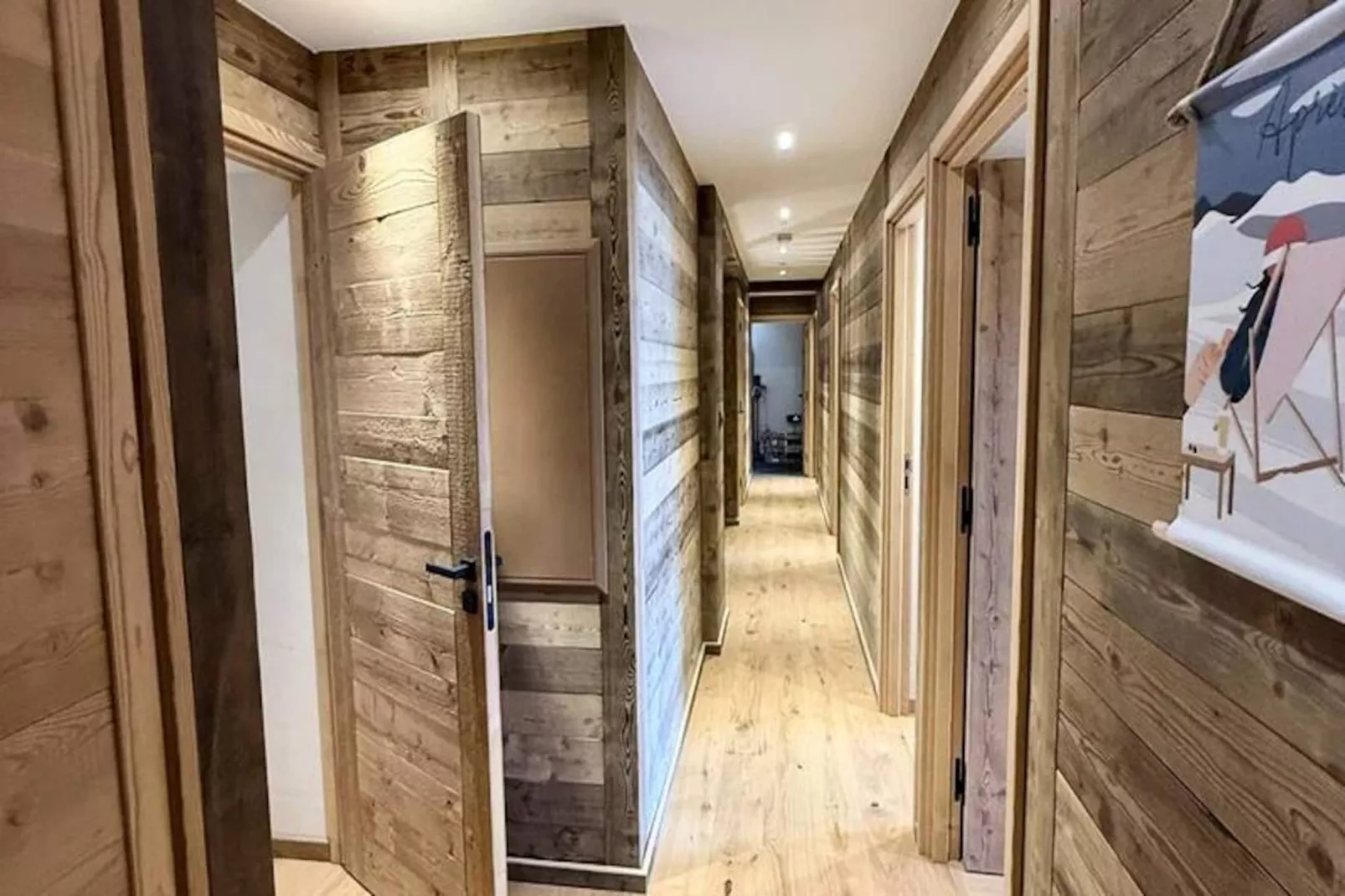 Résidence Complexe Aiguilles-Untagged