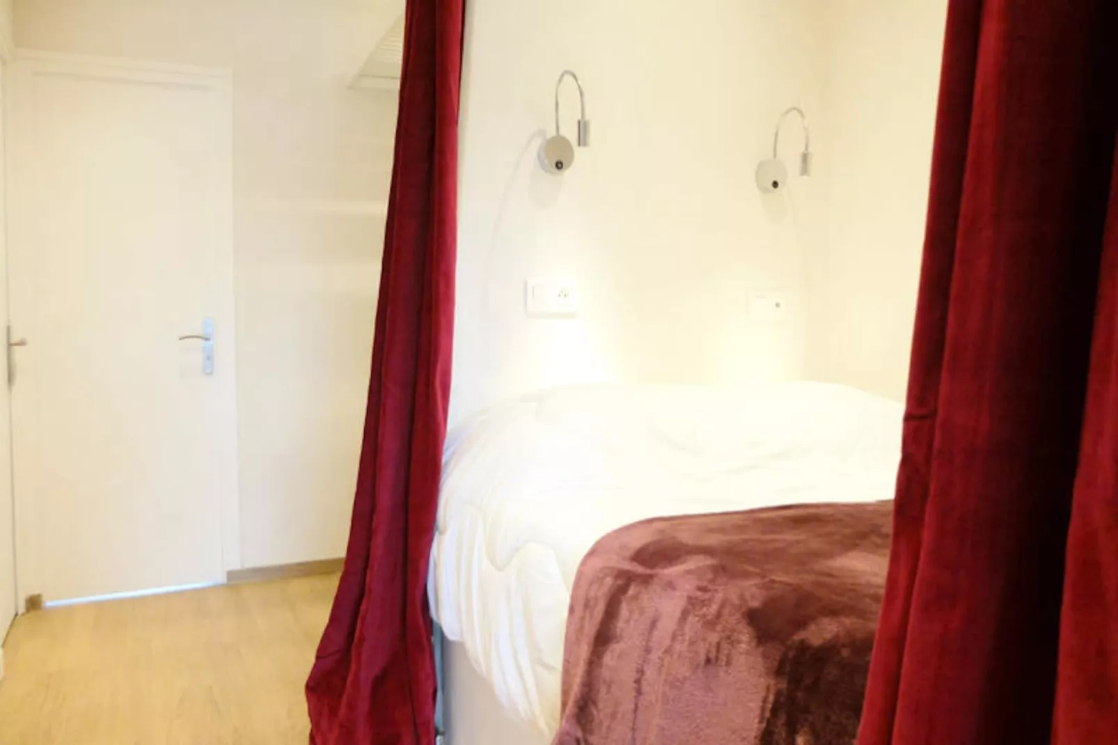 Résidence Bec Rouge-Untagged