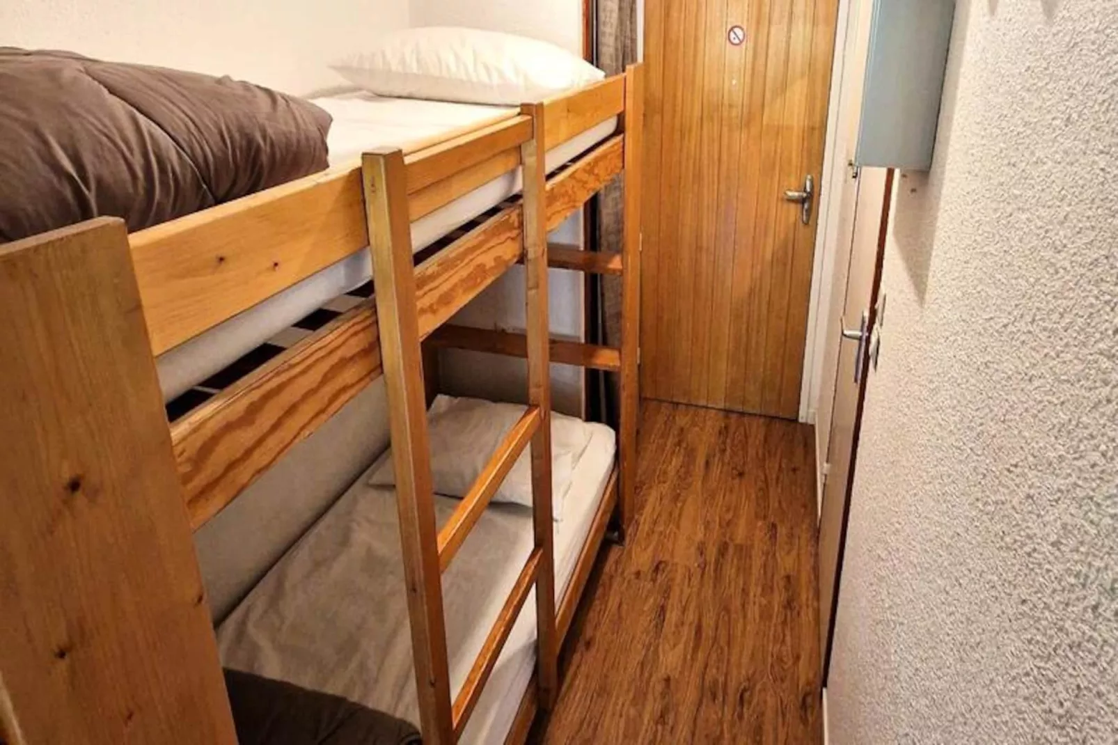 Chalet Club-Non tagué