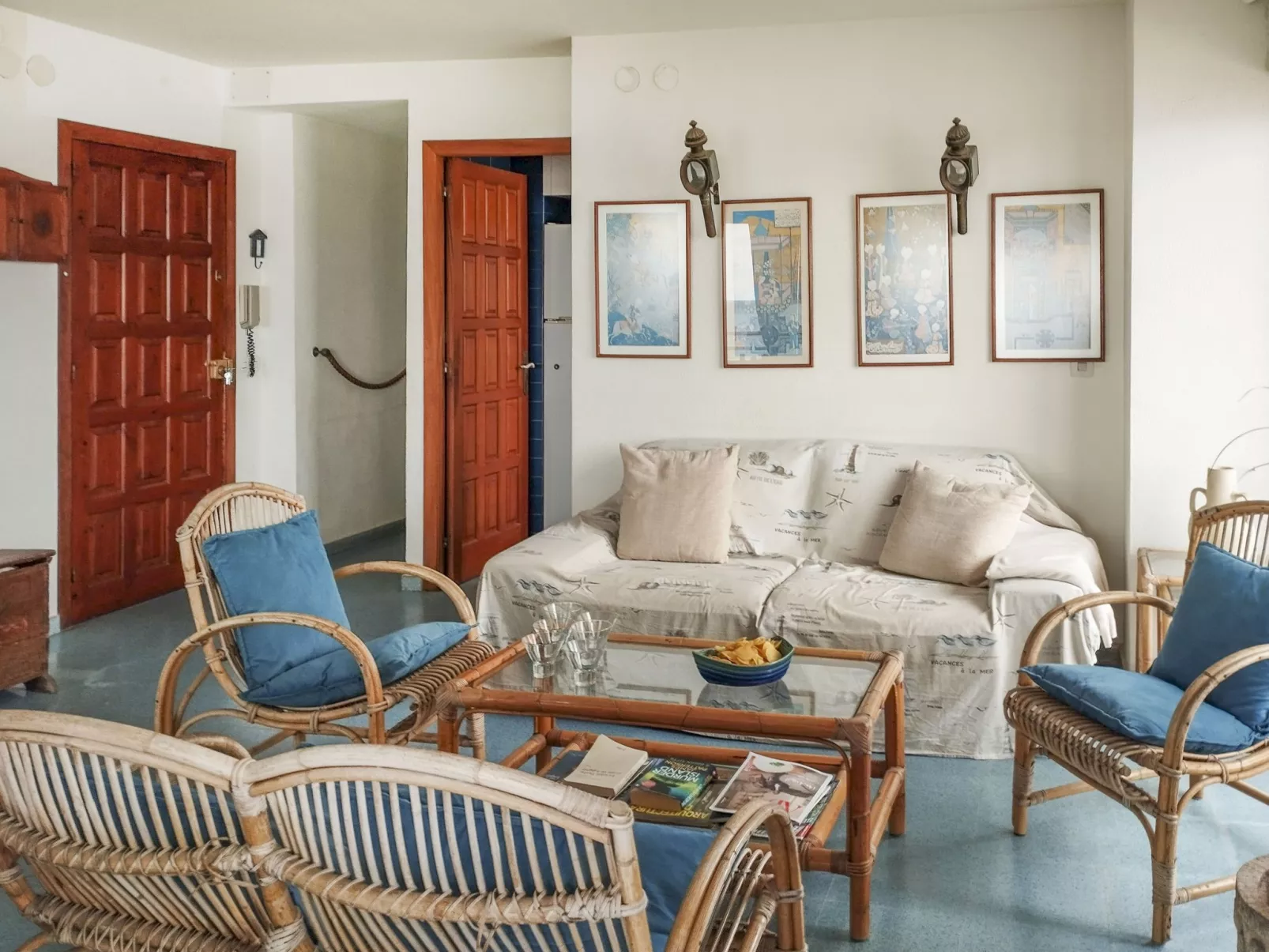 Los Laureles Blancos-Inside