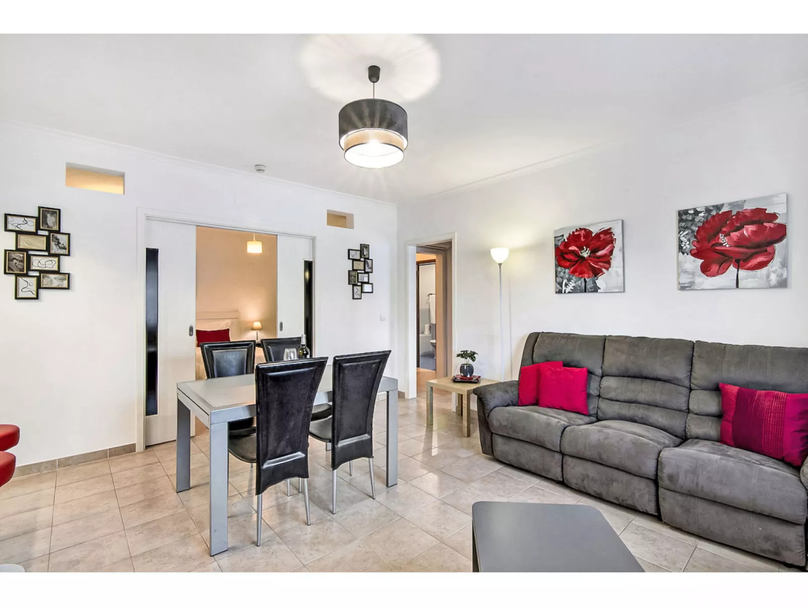 Manelito House - Sunny Way-Drinnen