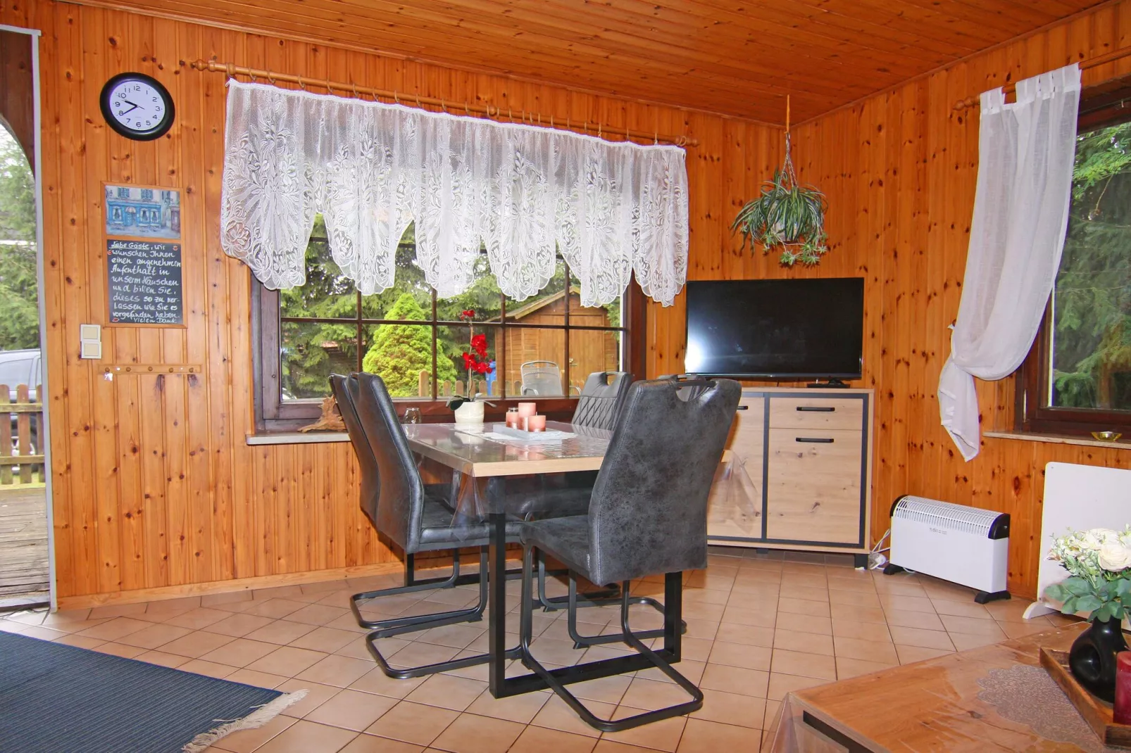 Ferienhaus 90 qm-Dining room