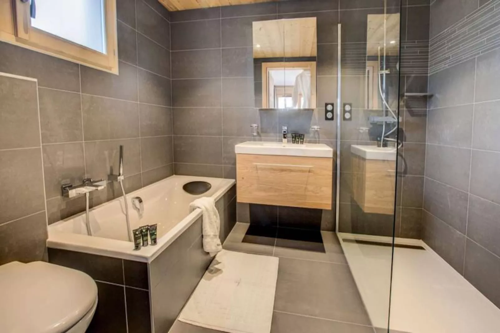 Résidence Les Roches Noires-Untagged