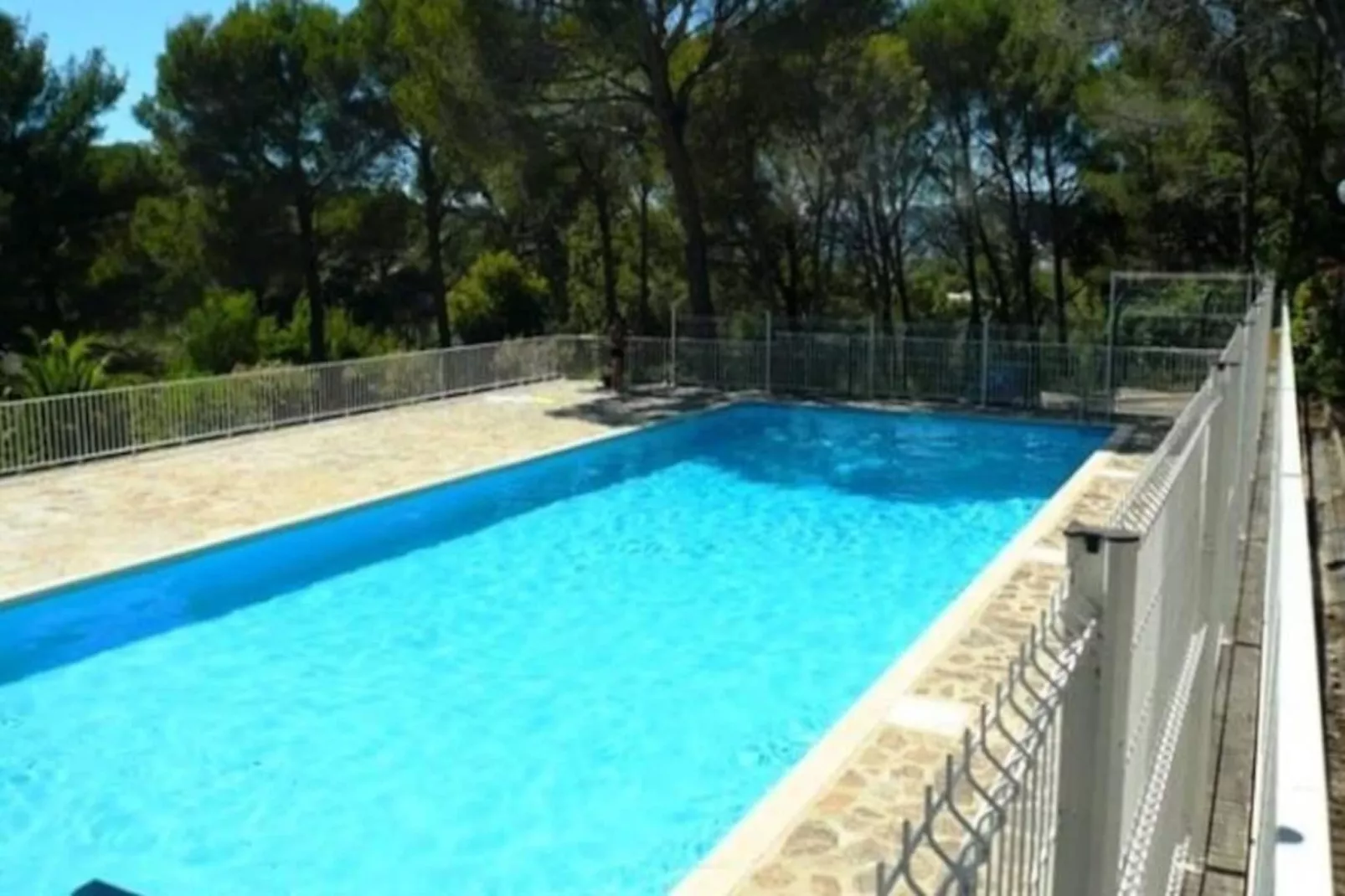 Résidence T3 R&eacute;cent Dans R&eacute;sidence Avec Piscine &agrave; La Favi&egrave;re-Untagged