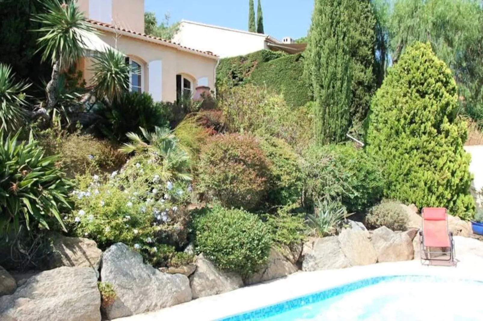 Résidence Villa Vue Mer Et Piscine &agrave; Cavali&egrave;re - 1 Km Plage-Untagged