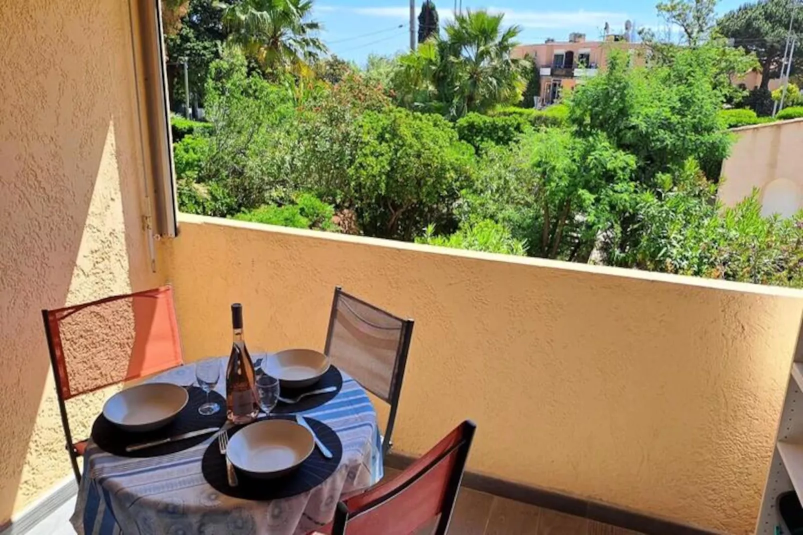 Résidence Appartement à 300 M De La Plage De Saint-clair-Untagged