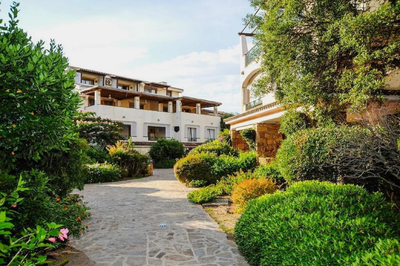 PR Trilo 5 VP-Exterior in summer