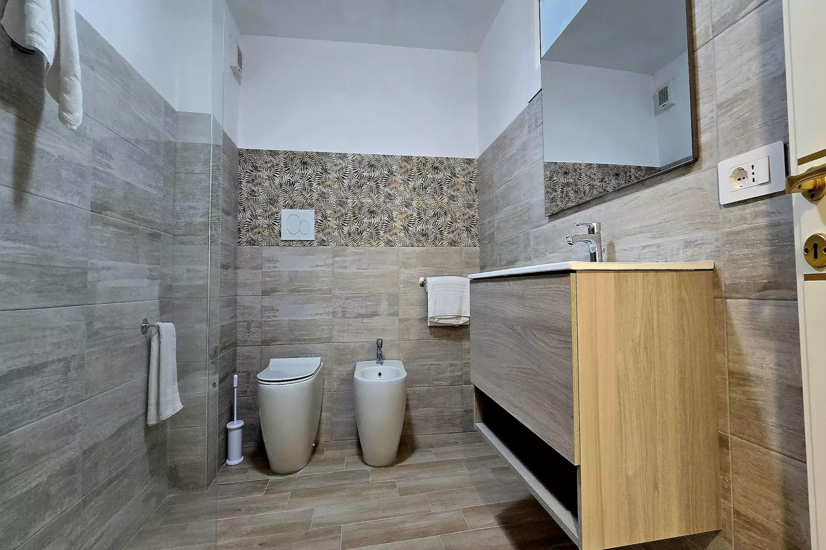 TRILO 1 IL TRAMONTO-Bathroom