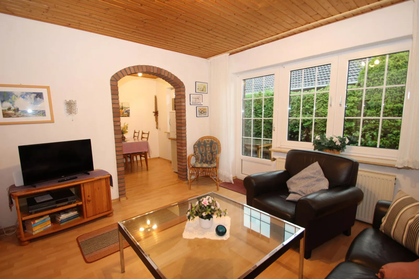 Ferienhaus Renate Neßmersiel-Living room
