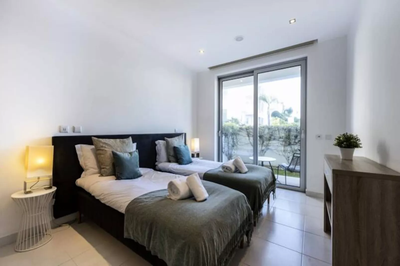 Zentuni Ocean Front-Nicht zugeordnet