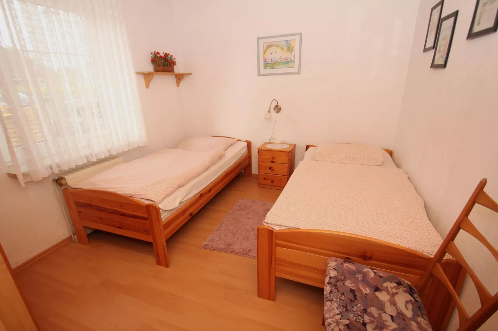 Ferienhaus Renate Neßmersiel-Bedroom