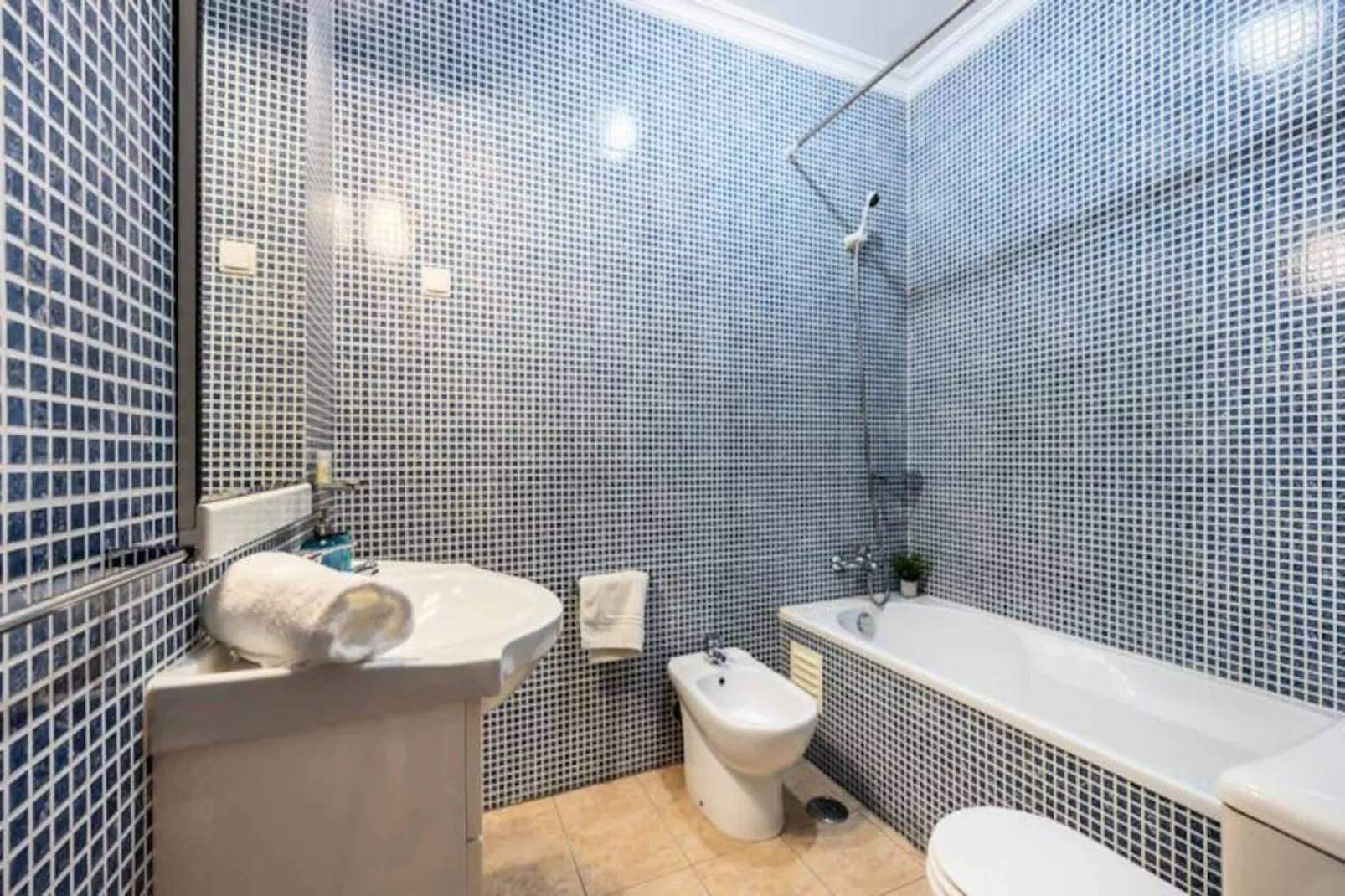 Jacaranda Apartment-Non tagué