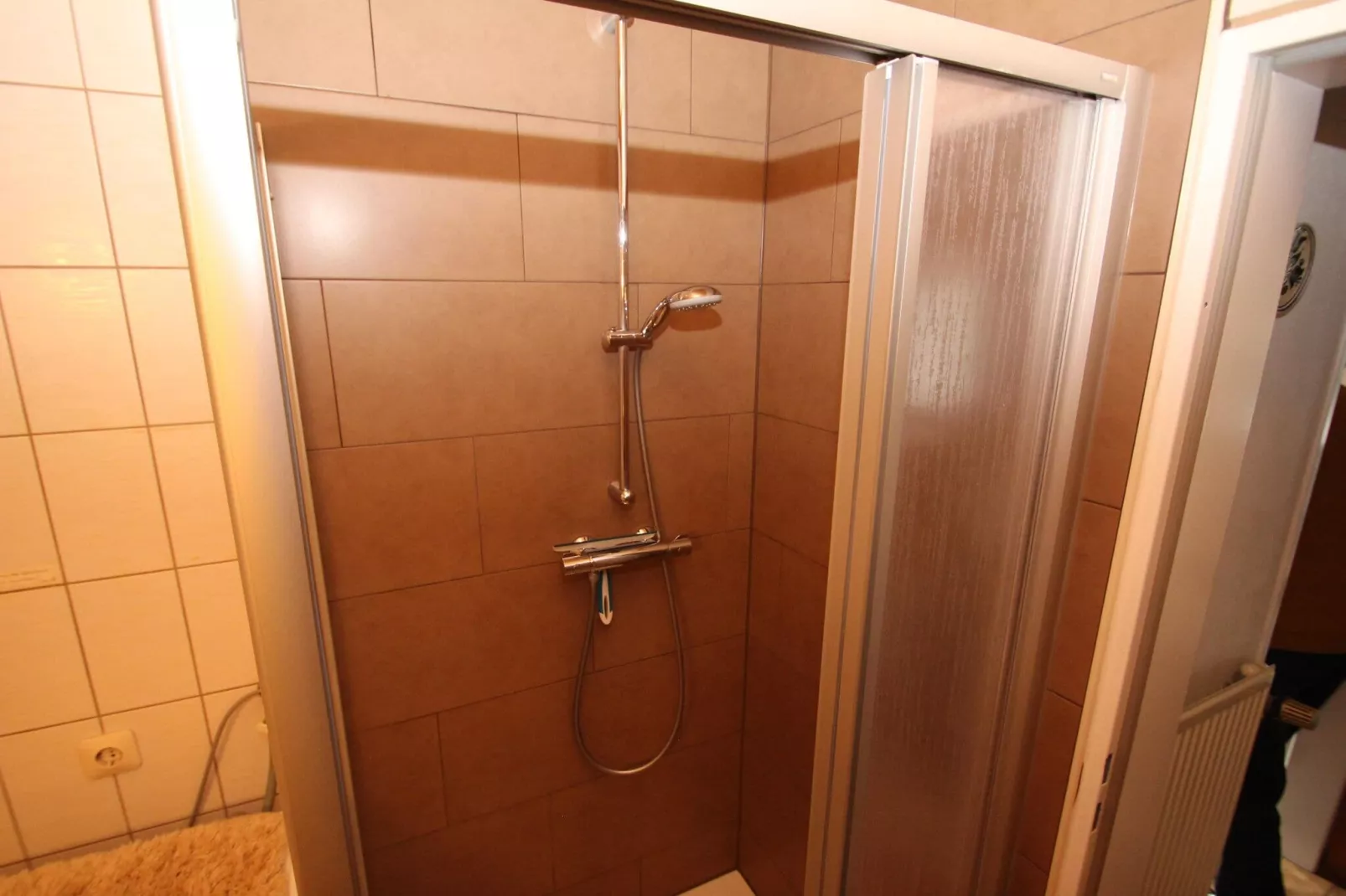 Ferienhaus Renate Neßmersiel-Bathroom