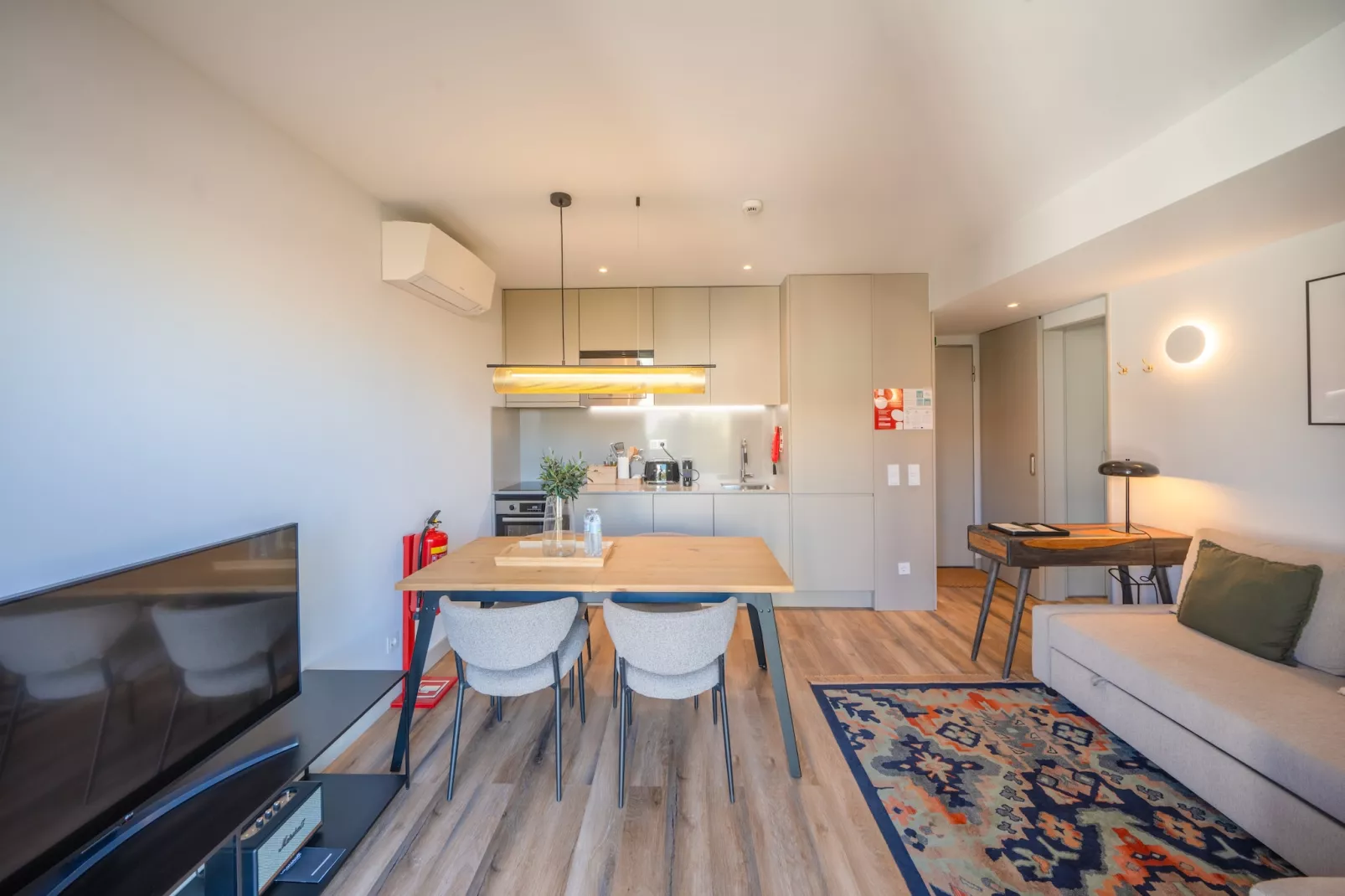 Feel Porto Firmeza Coworking & Flat 2.2-Wohnzimmer