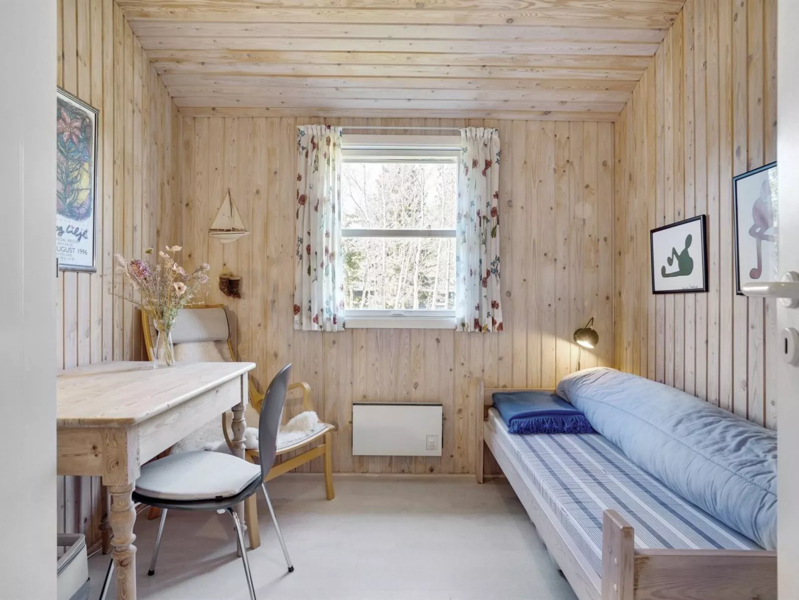 "Mea" -  from the sea-Inside