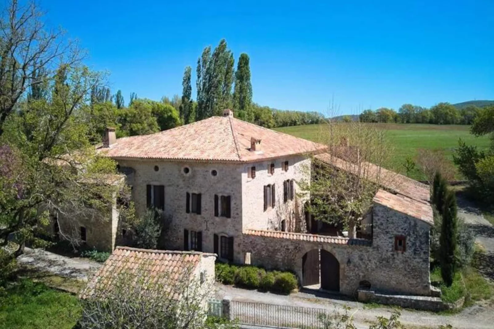 Mas De Th&eacute;s&eacute;e | Piscine & 12 Ha Priv&eacute;s-Non tagué