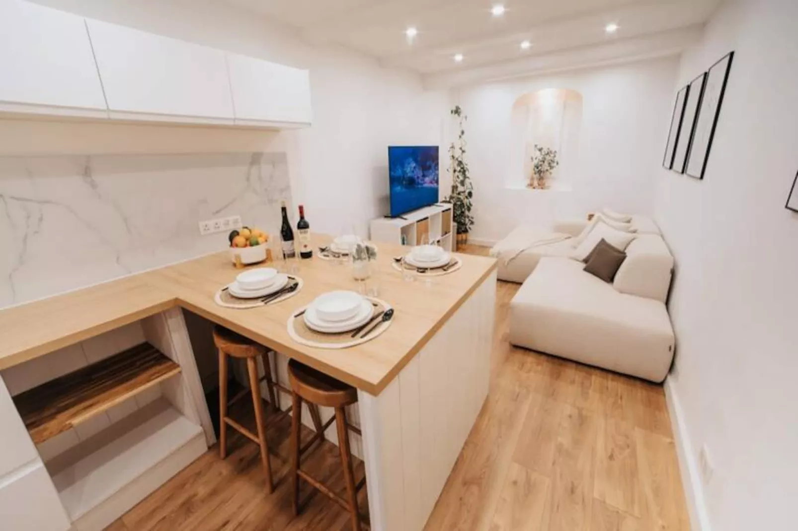 Résidence Charmante Maisonnette Entièrement Rénovée Dans La Vieille Ville D'antibes-Non tagué