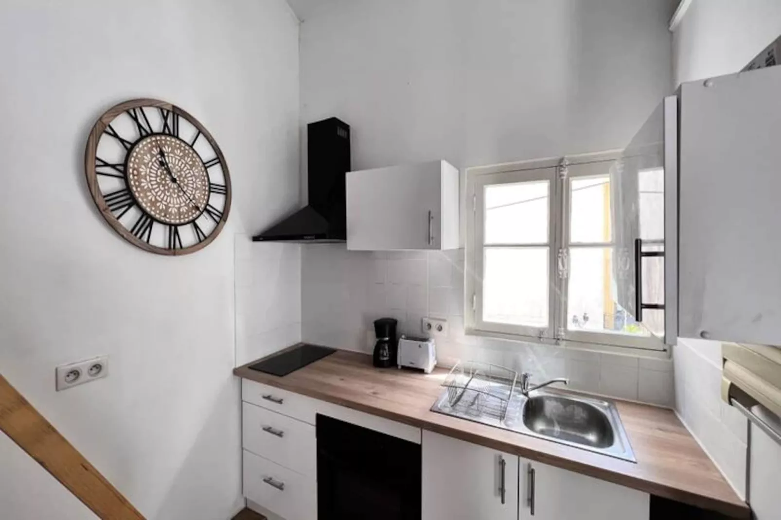 Résidence Studio Avec Mezzanine Dans Le Coeur Du Vieil Antibes, Wifi, Climatisation-Non tagué