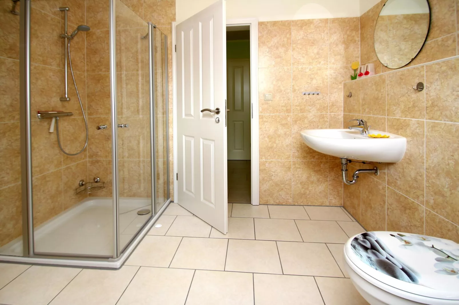 Große Ferienwohnung für 4 Personen-Bathroom