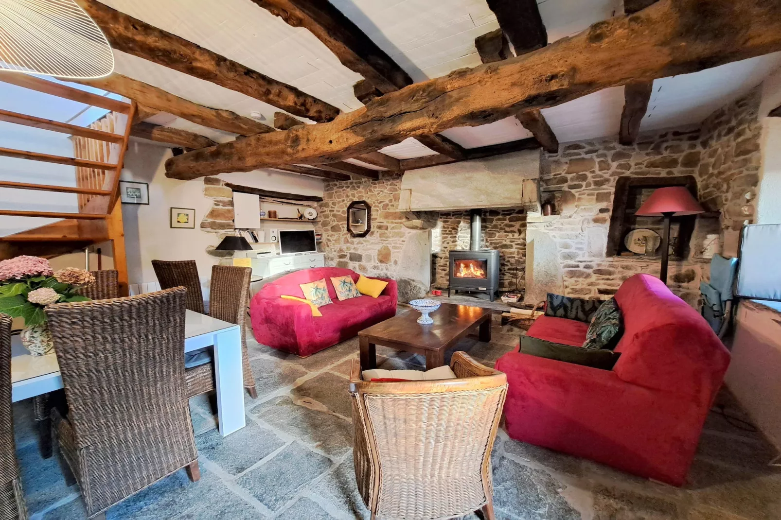 Granitsteinhaus in Guimaëc-Living room