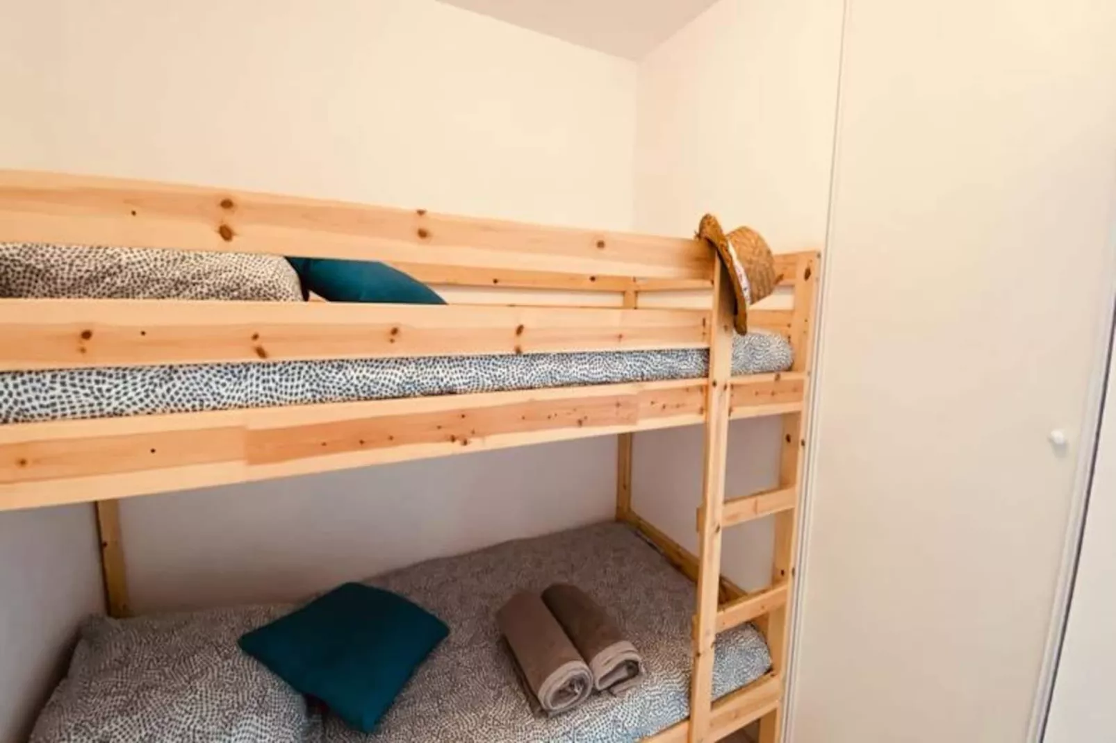 Résidence Terrasse Ensoleill&eacute;e : Appartement 1 Chambre 1 Cabine Vue Mer Terrasse-Untagged