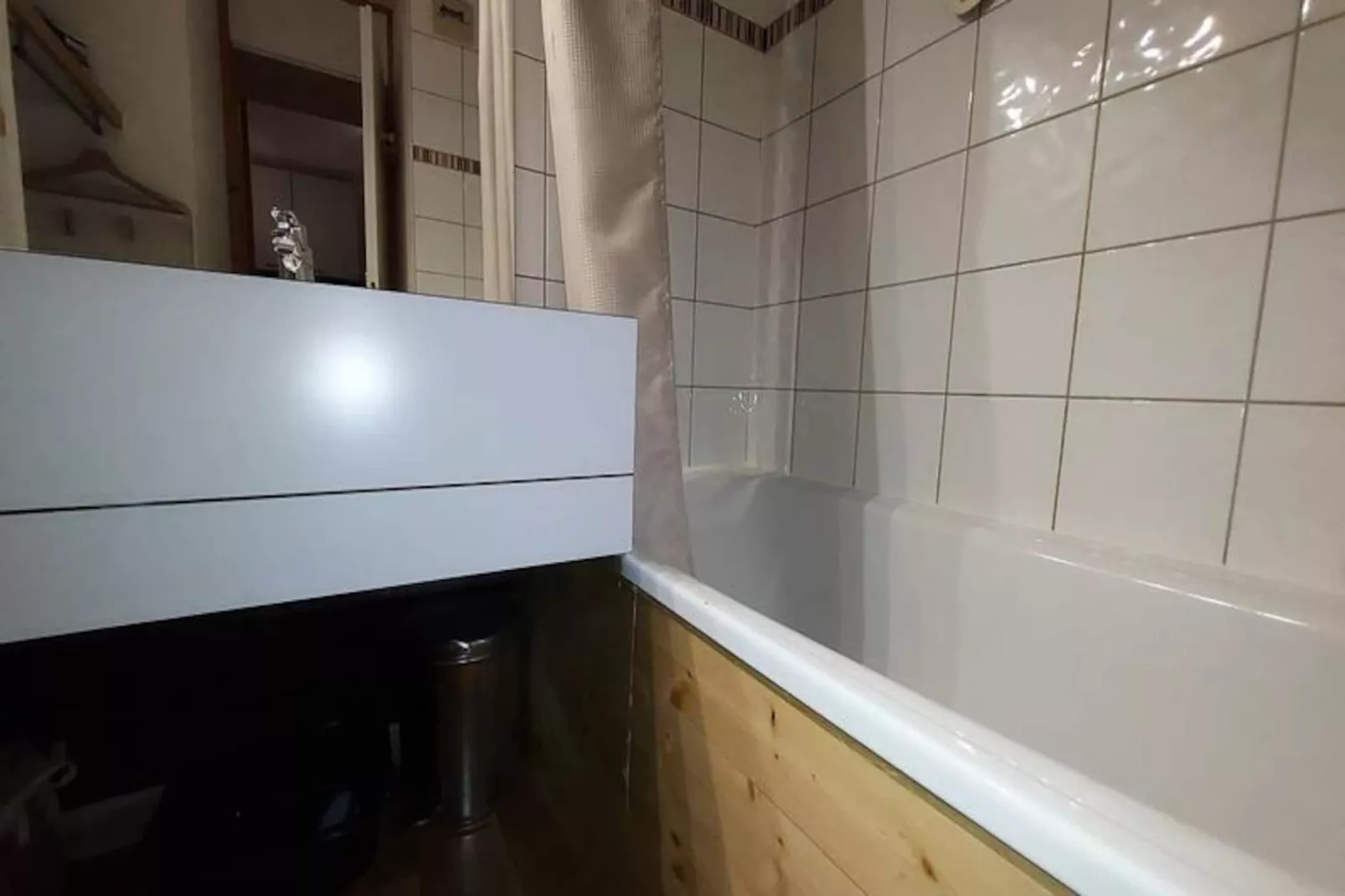 Résidence Lauziere Dessous G-Untagged