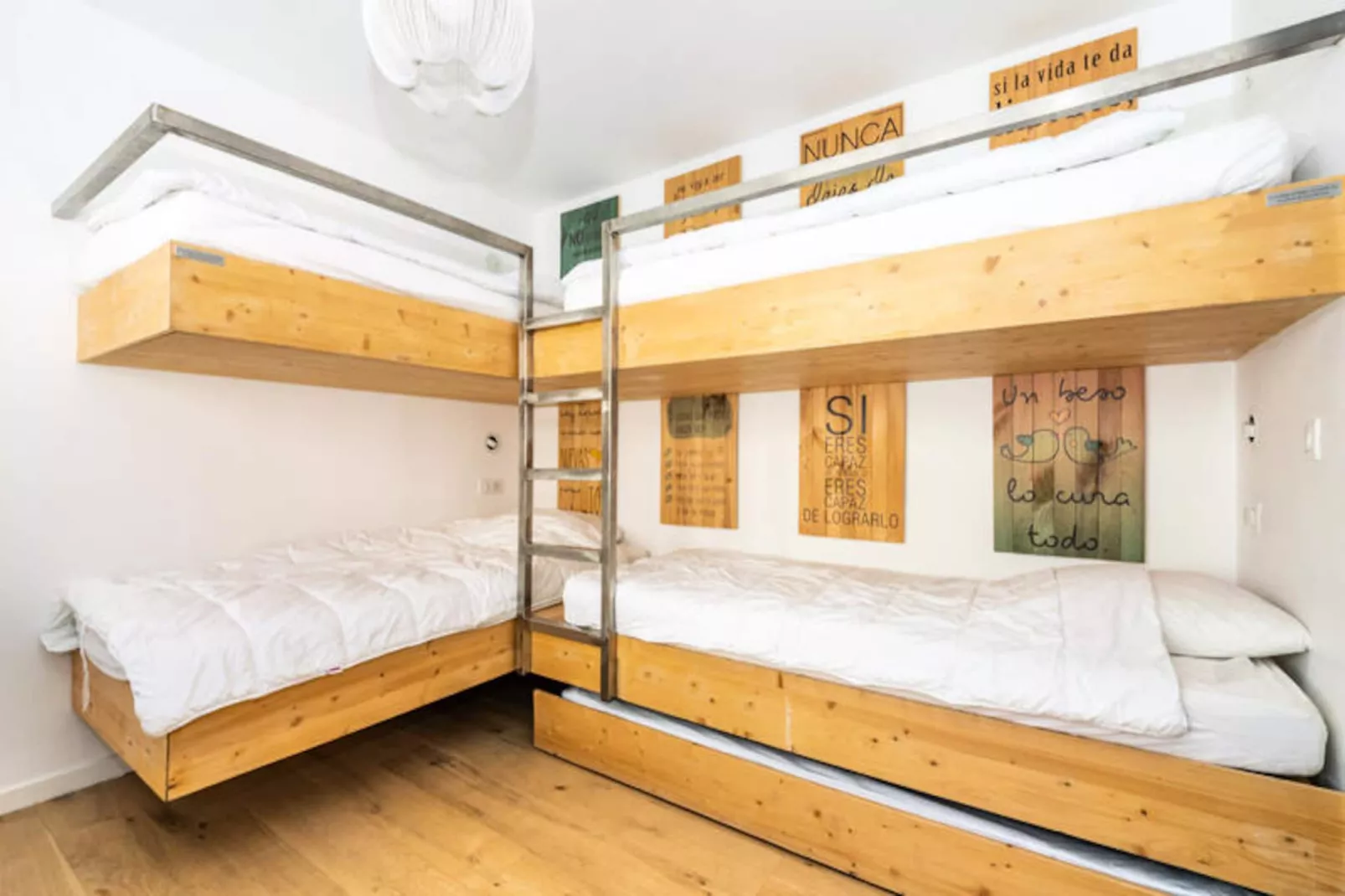 Résidence Bec Rouge-Untagged